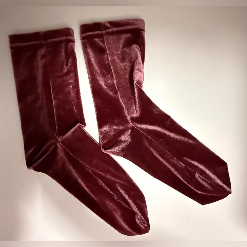 Fabletics Velvet Socks - Picture 3 of 5